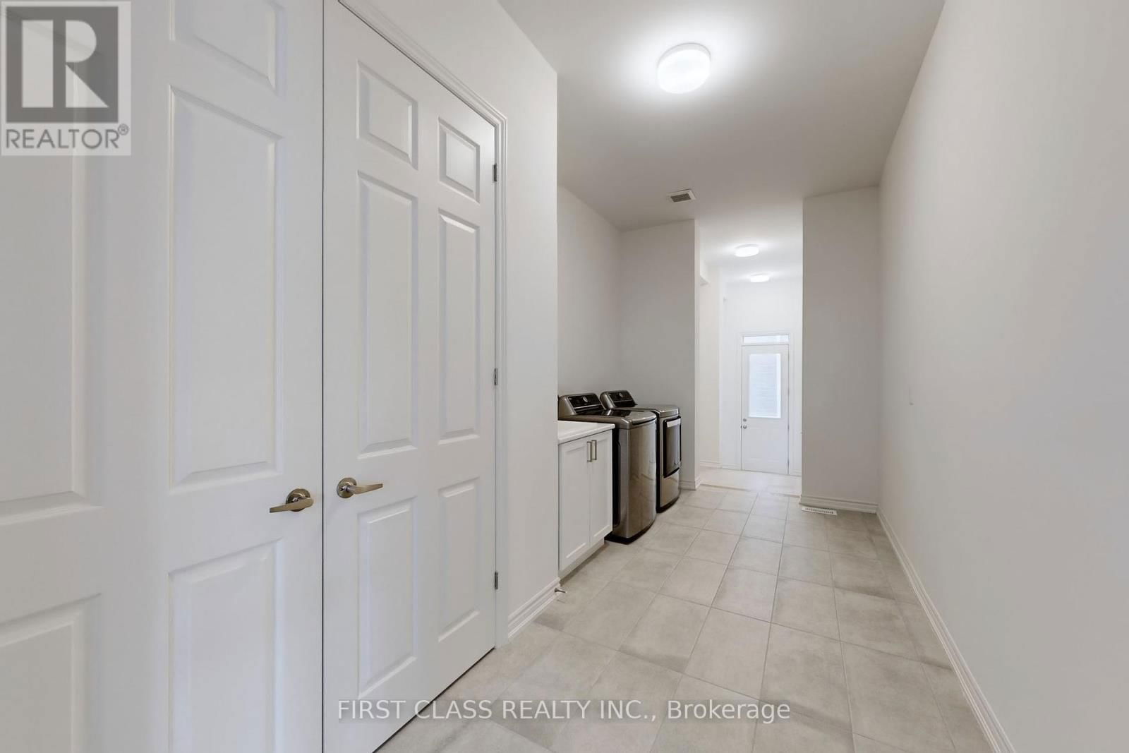 61 MARIGOLD BOULEVARD Image 15