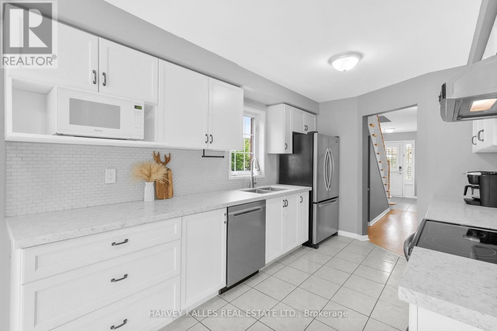 1 HIRST AVENUE Image 16