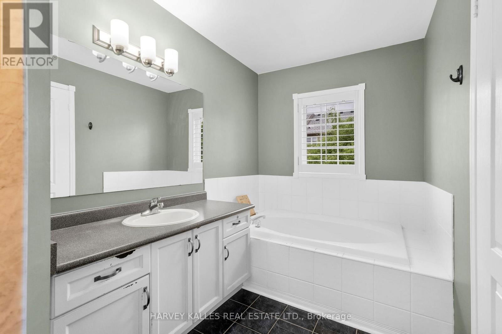 1 HIRST AVENUE Image 25