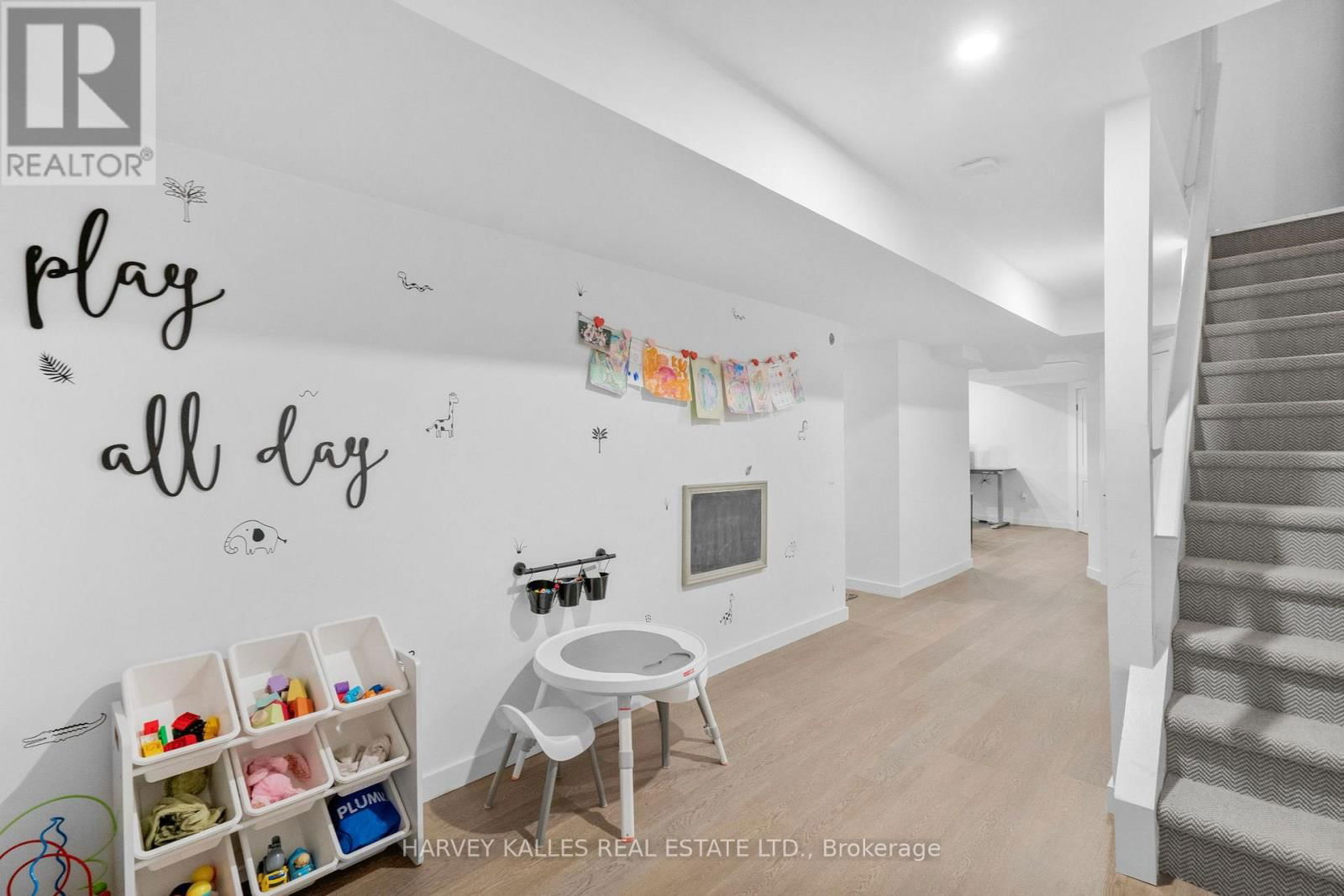 1 HIRST AVENUE Image 37