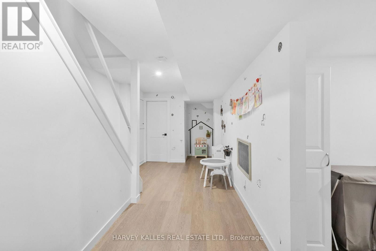 1 HIRST AVENUE Image 38