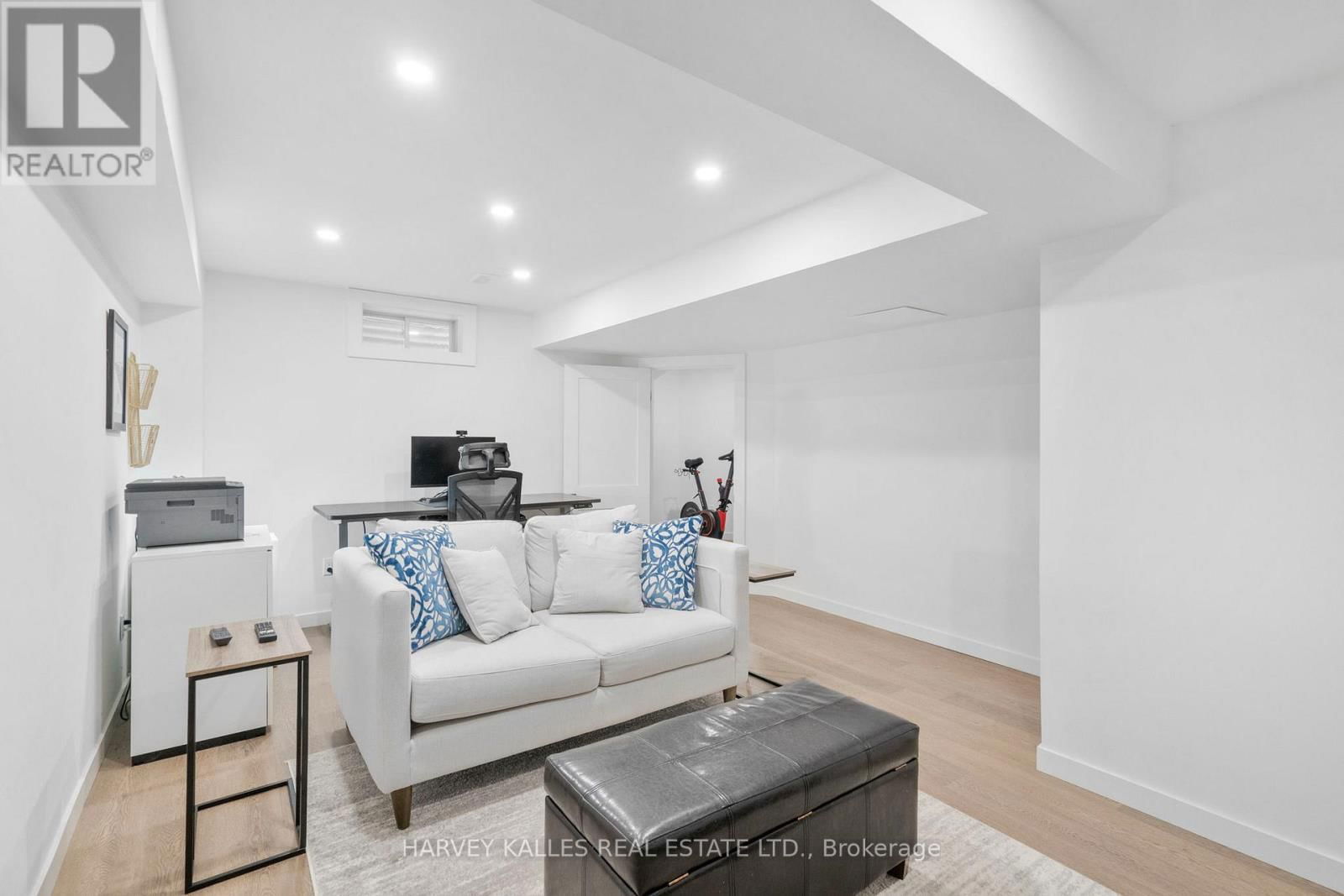 1 HIRST AVENUE Image 43