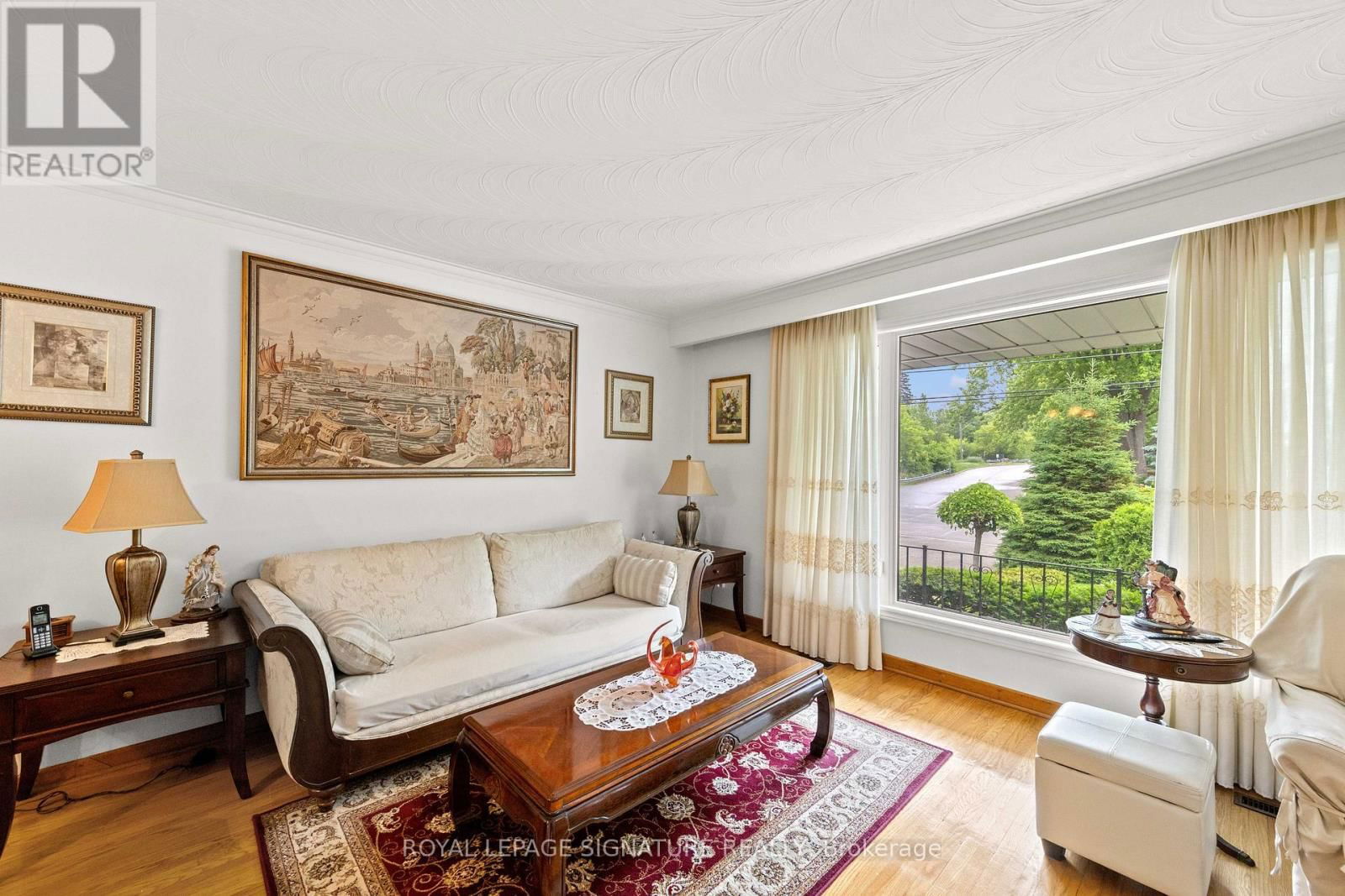29 WOODVIEW ROAD Image 11