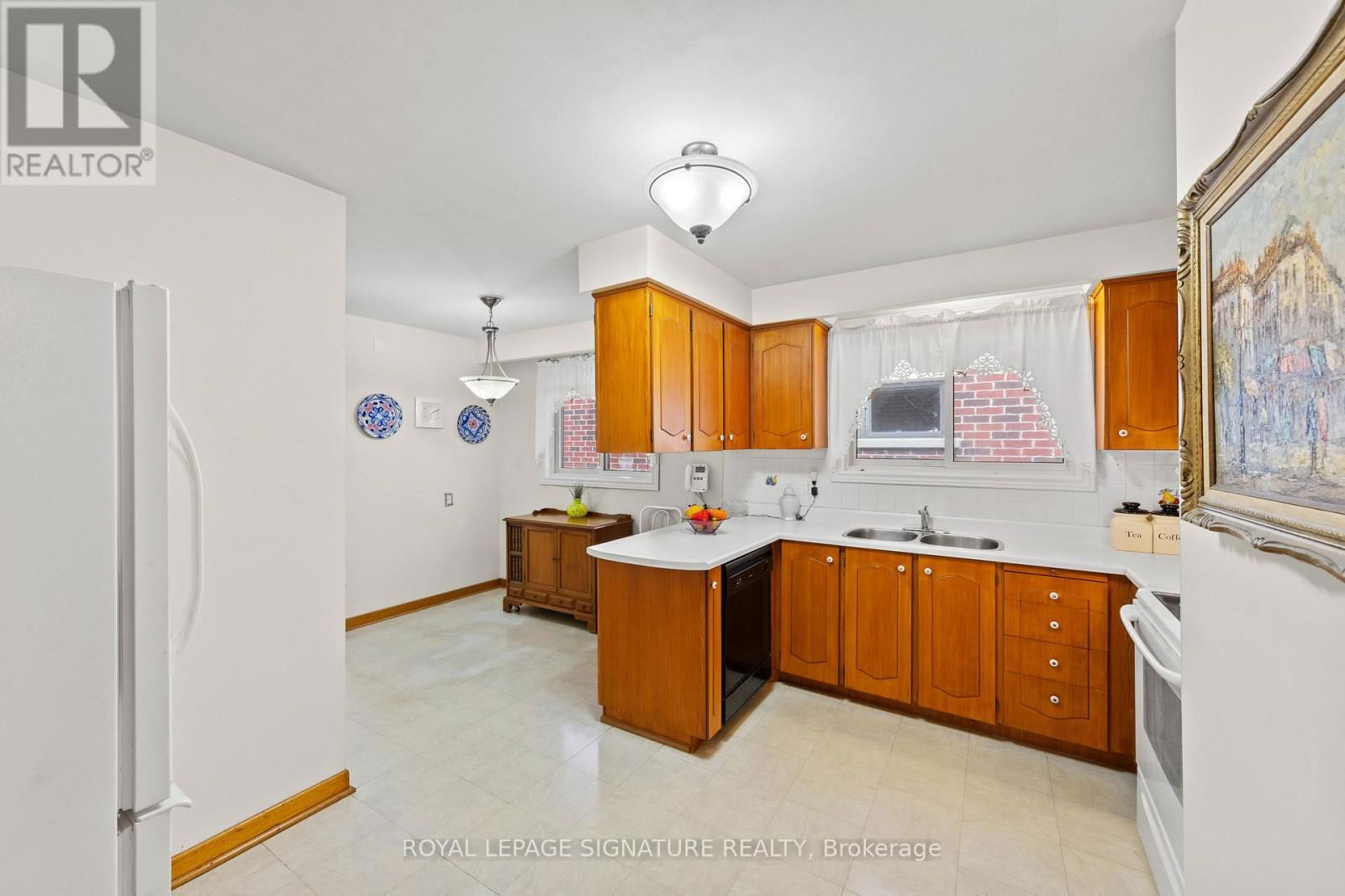 29 WOODVIEW ROAD Image 15