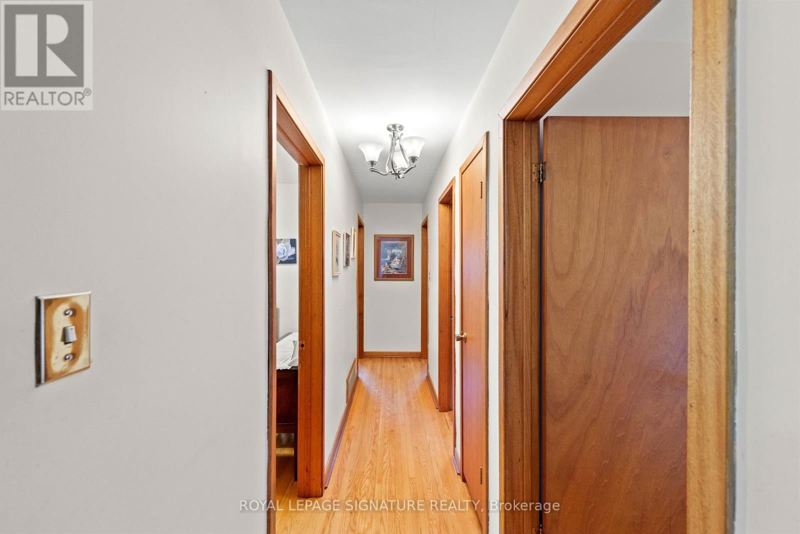 29 WOODVIEW ROAD Image 20
