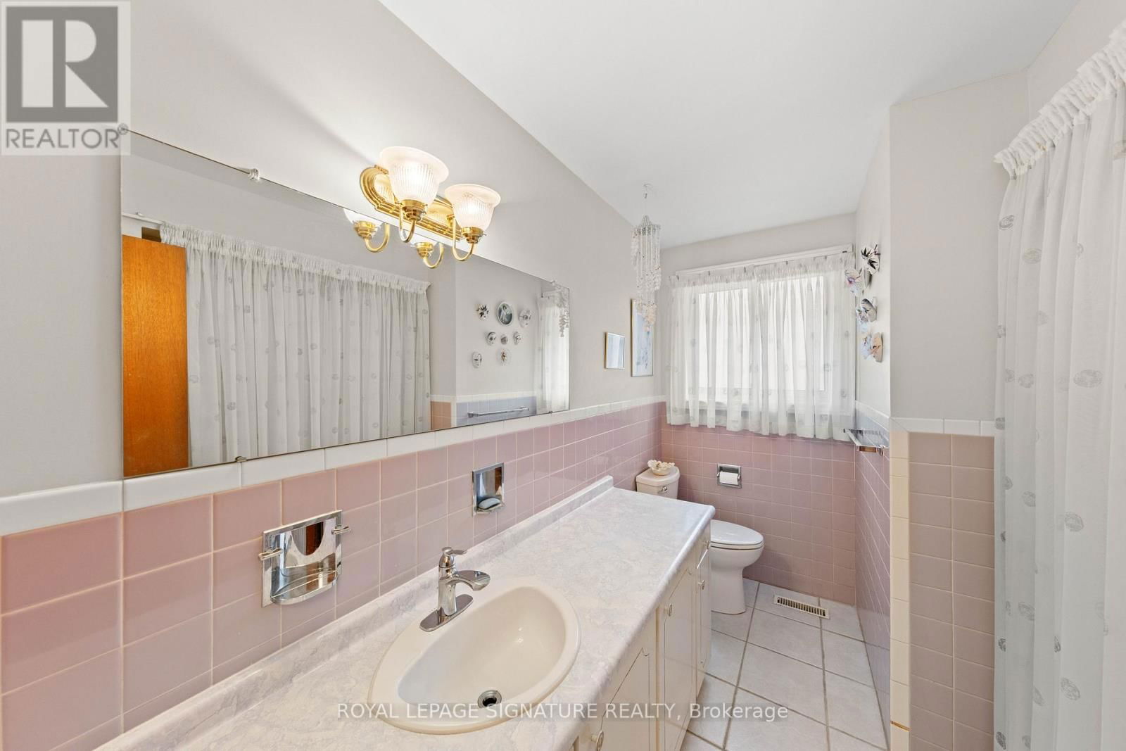 29 WOODVIEW ROAD Image 23