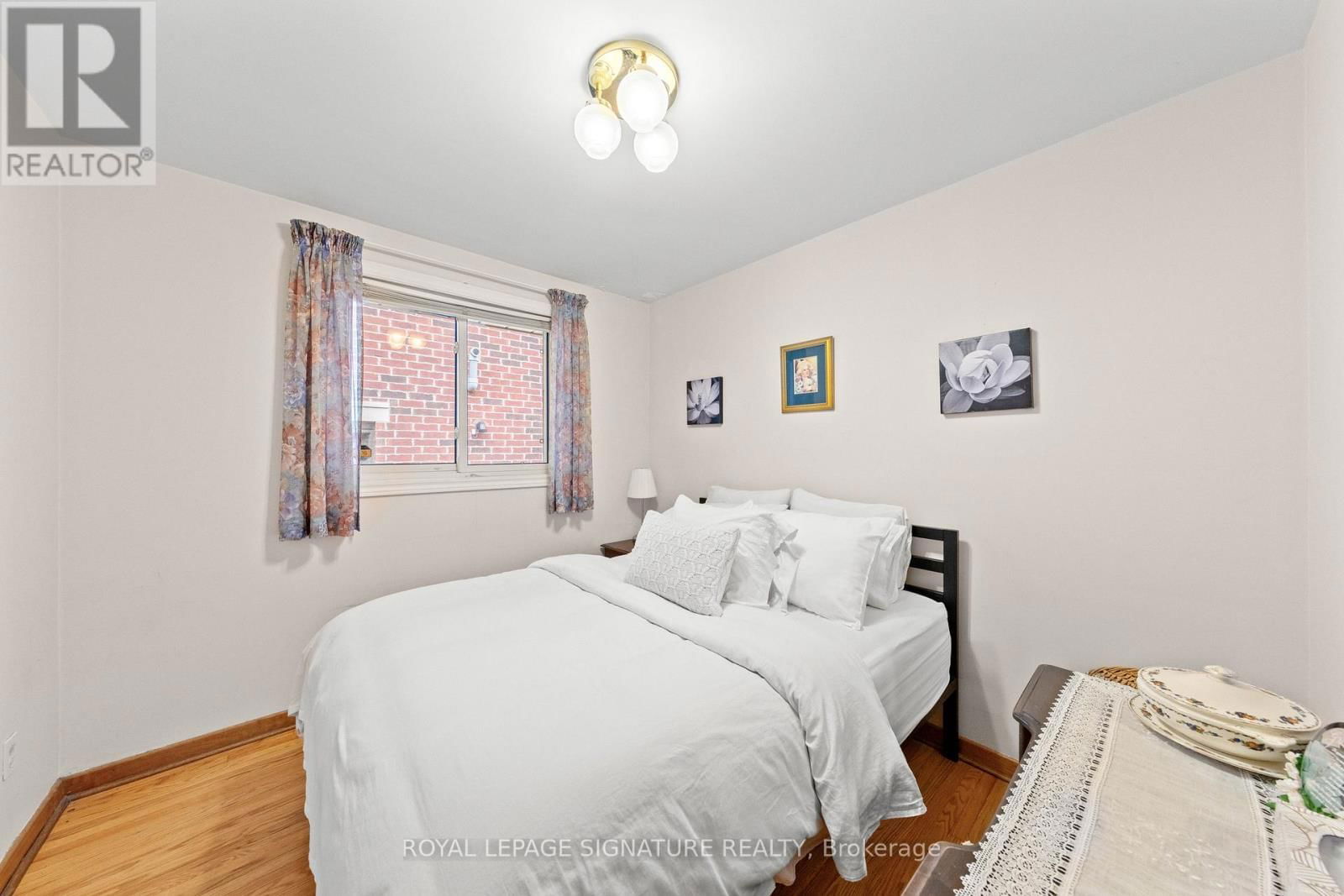 29 WOODVIEW ROAD Image 27