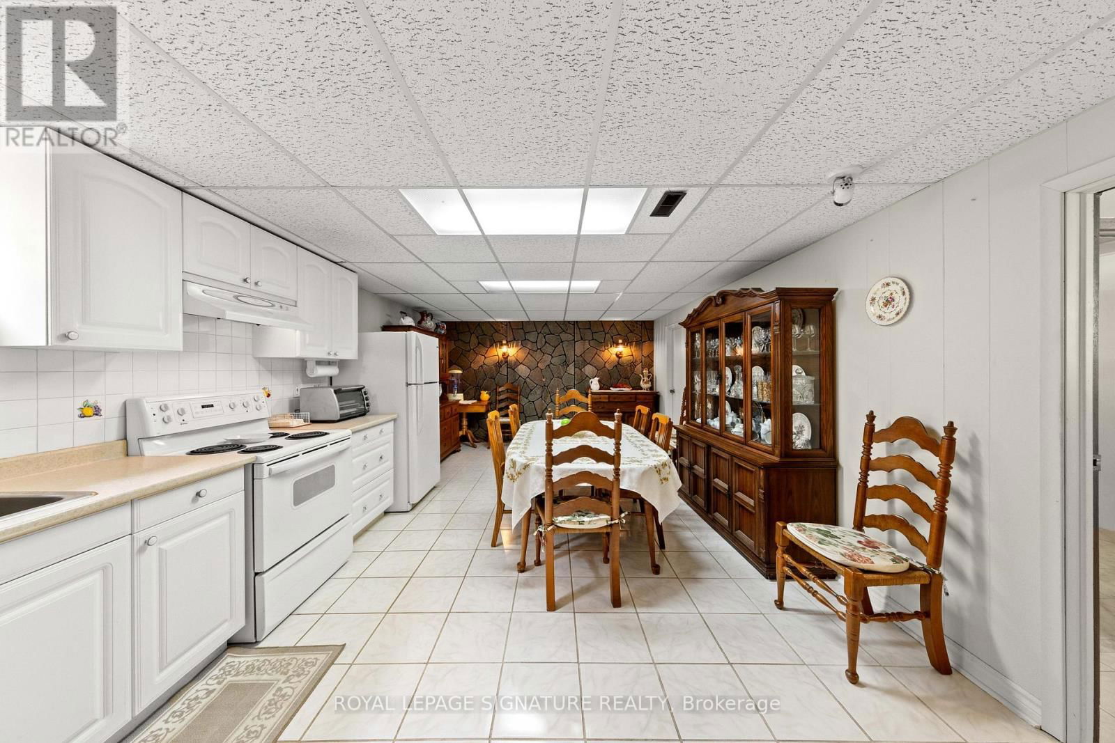 29 WOODVIEW ROAD Image 28