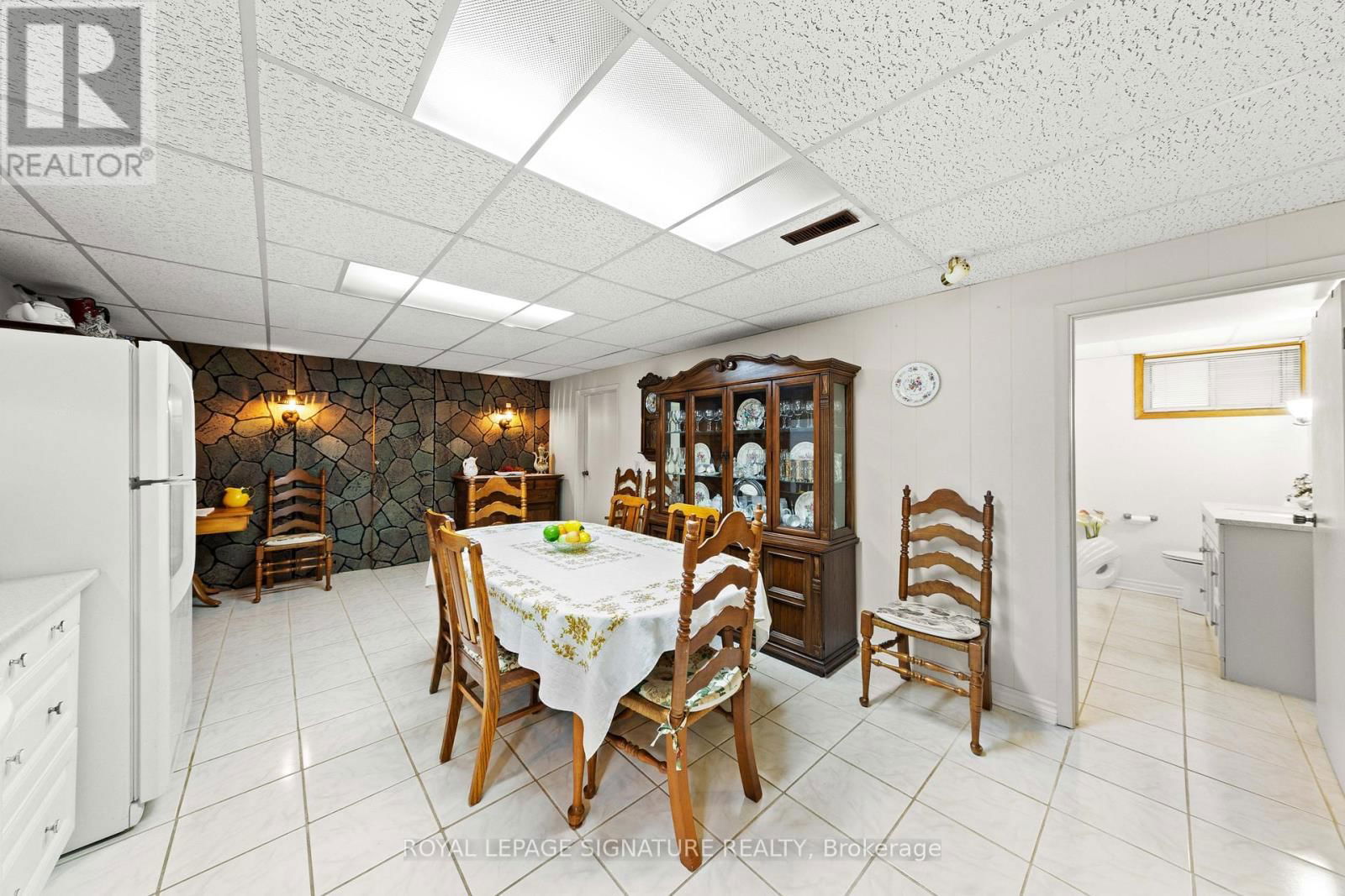 29 WOODVIEW ROAD Image 30