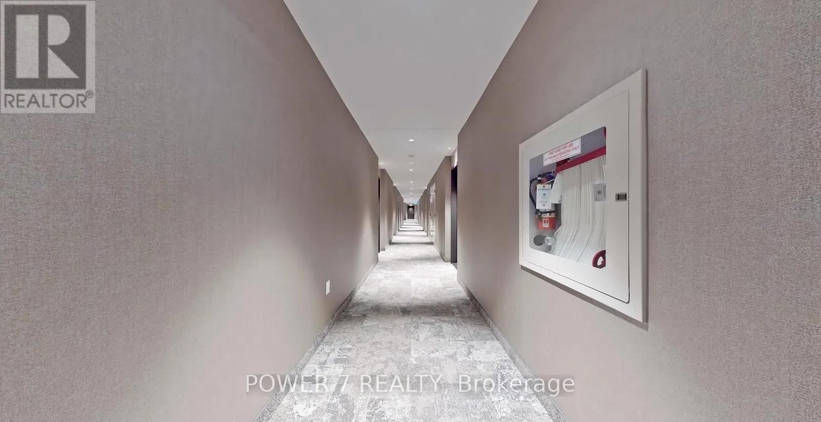 1801 - 10 HONEYCRISP CRESCENT Image 34