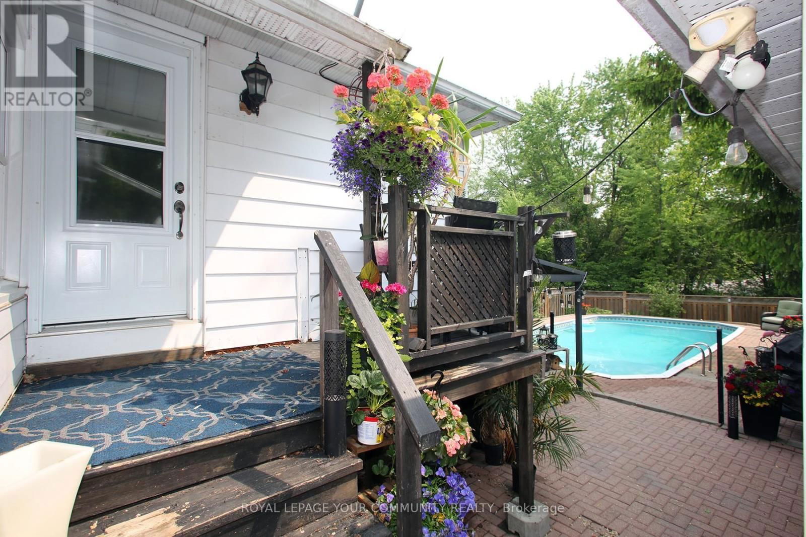 135 GURNETT STREET Image 19