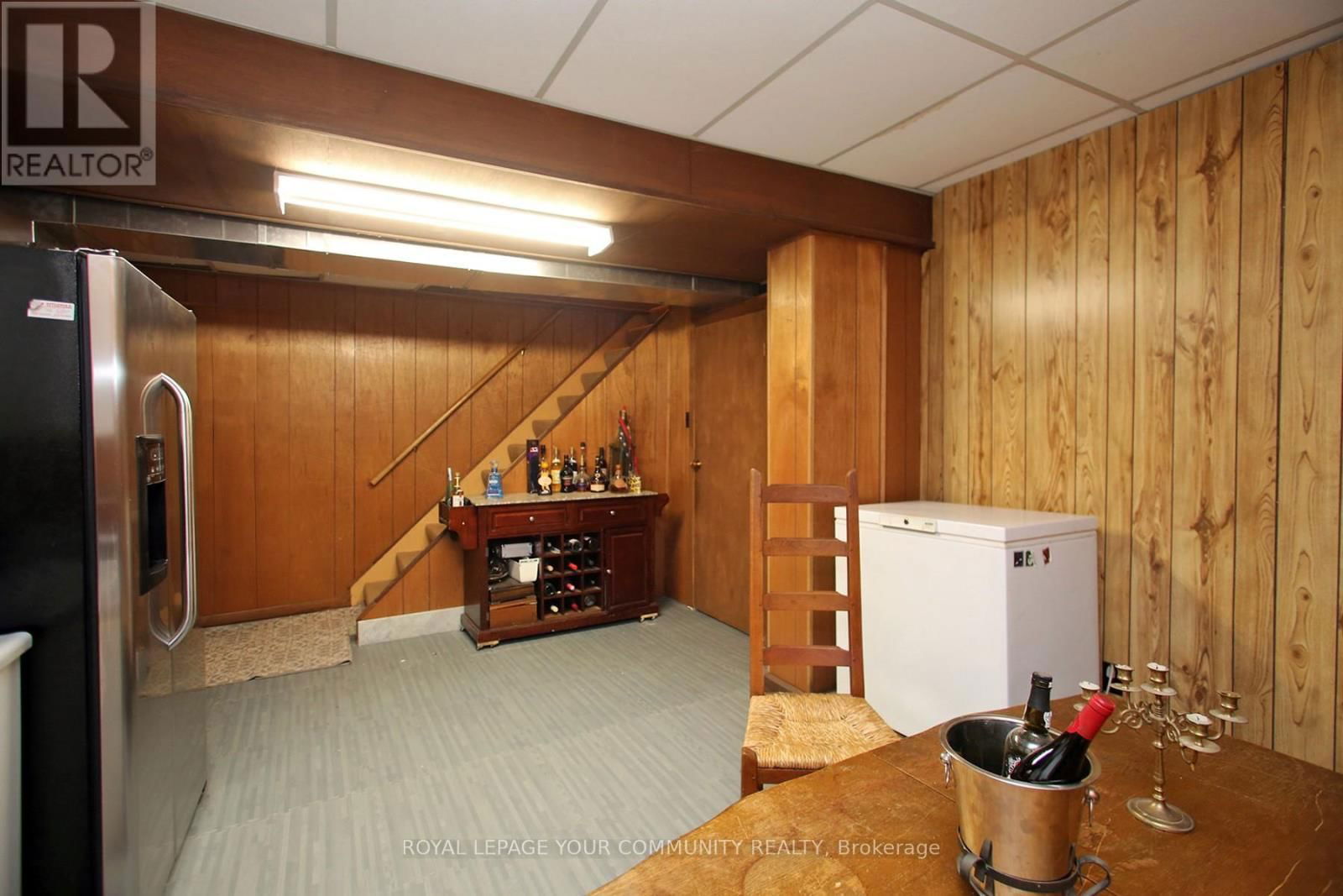 135 GURNETT STREET Image 25