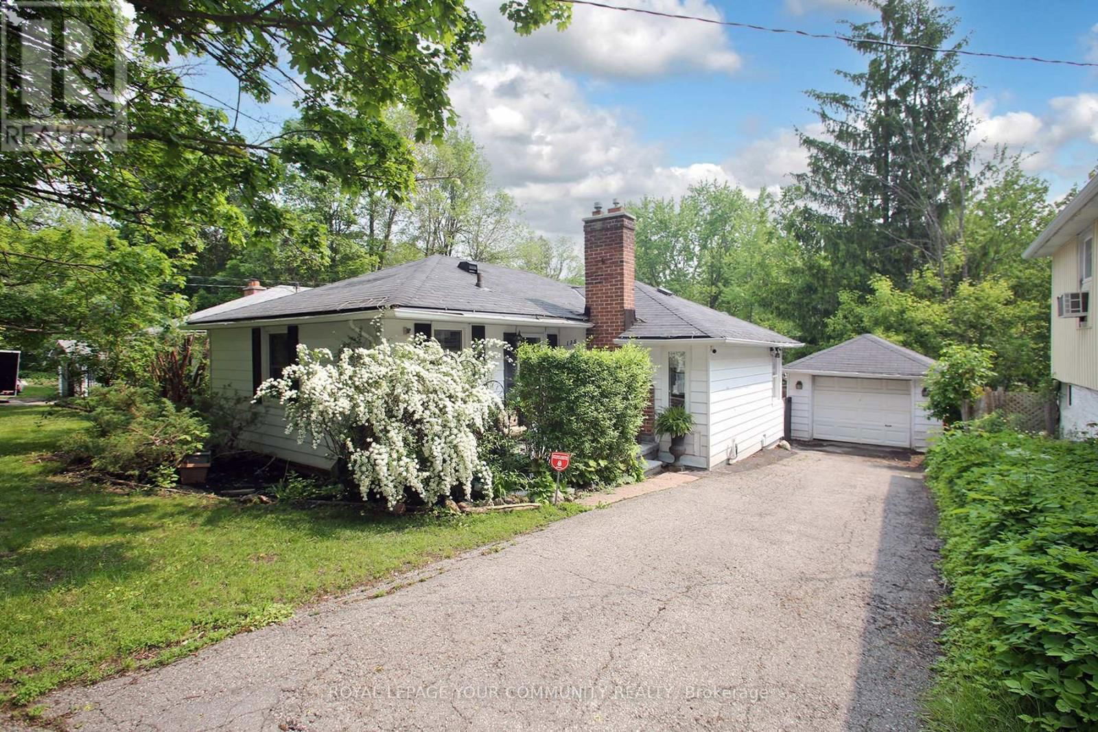 135 GURNETT STREET Image 27