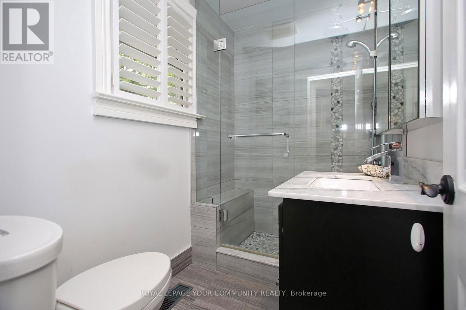 135 GURNETT STREET Image 7