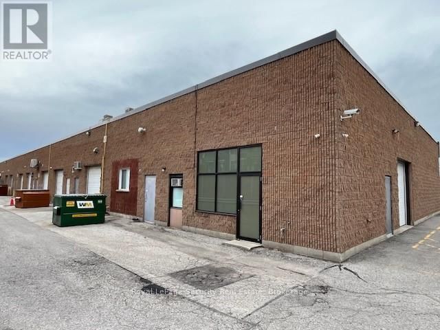 14 - 350 JOHN STREET Image 3