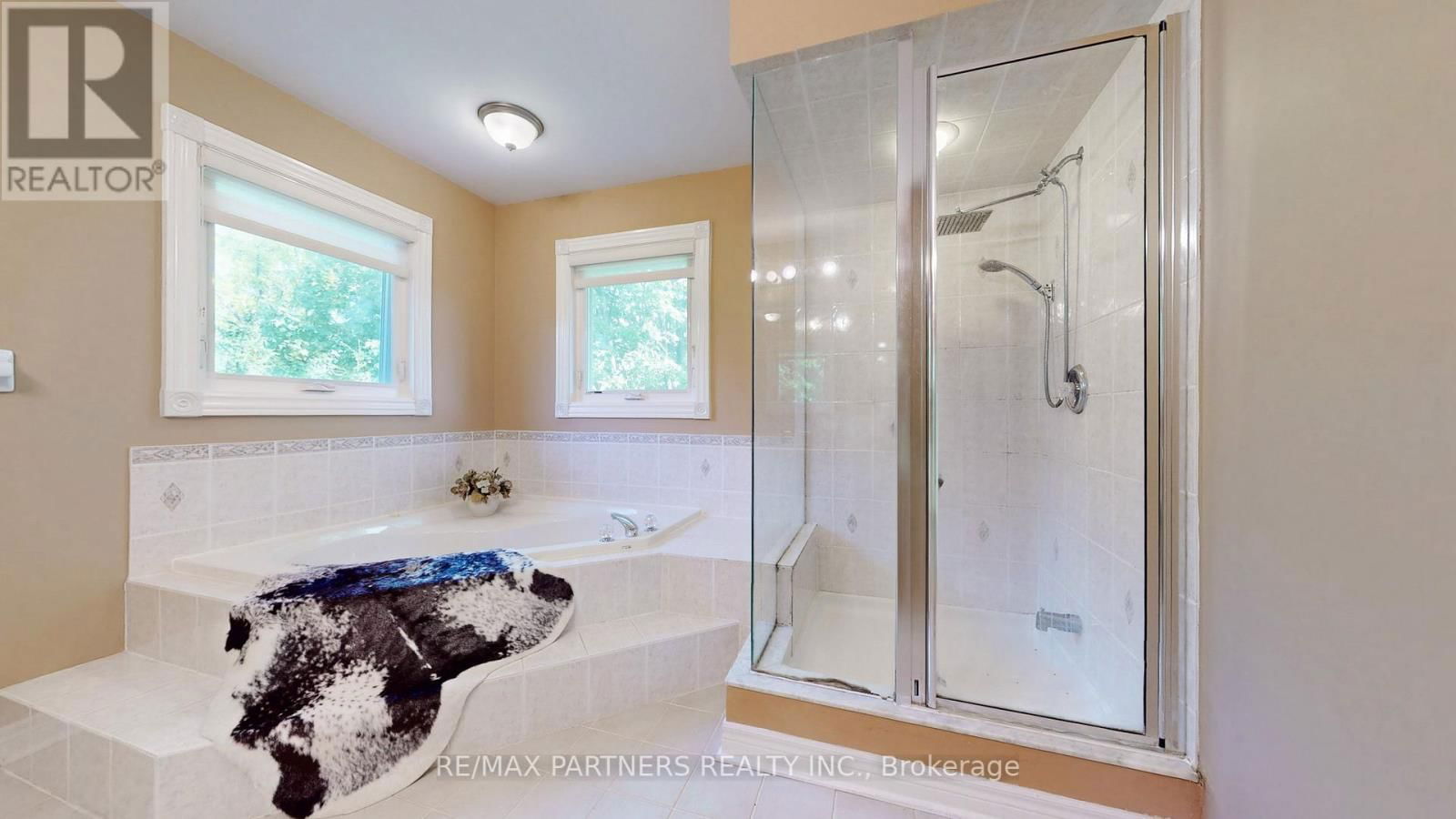 71 ALPINE CRESCENT Image 30