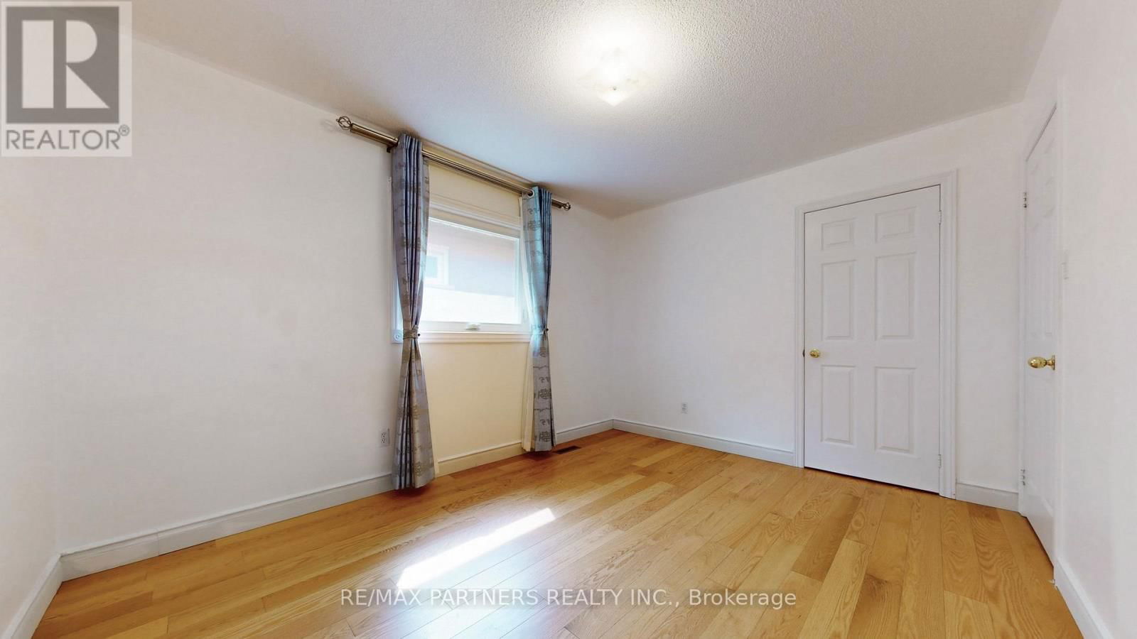 71 ALPINE CRESCENT Image 31