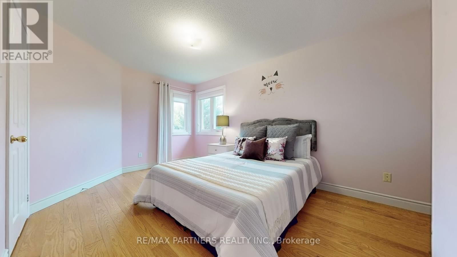 71 ALPINE CRESCENT Image 36