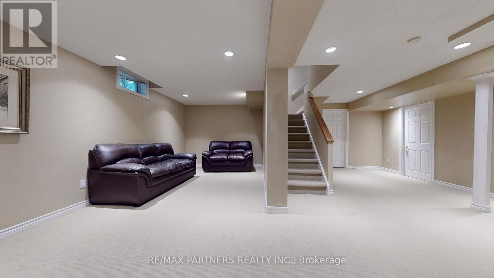 71 ALPINE CRESCENT Image 42