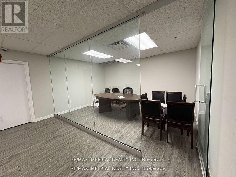 3 - 8111 JANE STREET Image 12