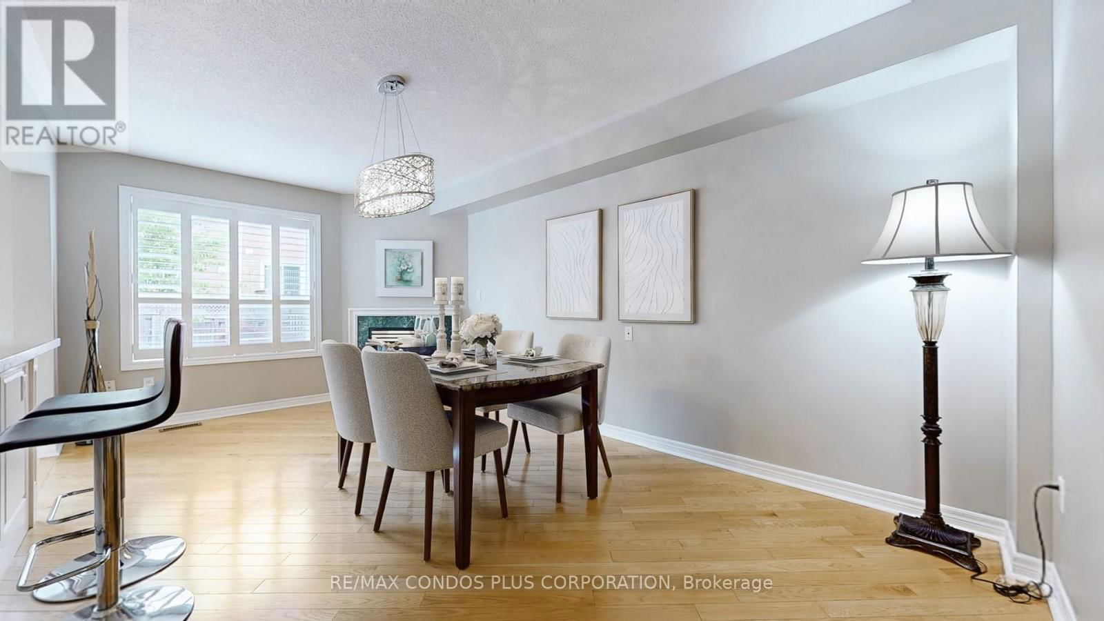 2 ROYAL CHAPIN CRESCENT Image 11