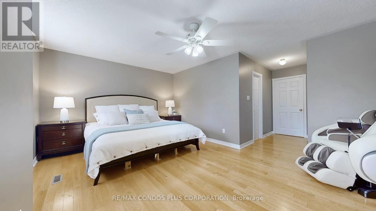 2 ROYAL CHAPIN CRESCENT Image 20