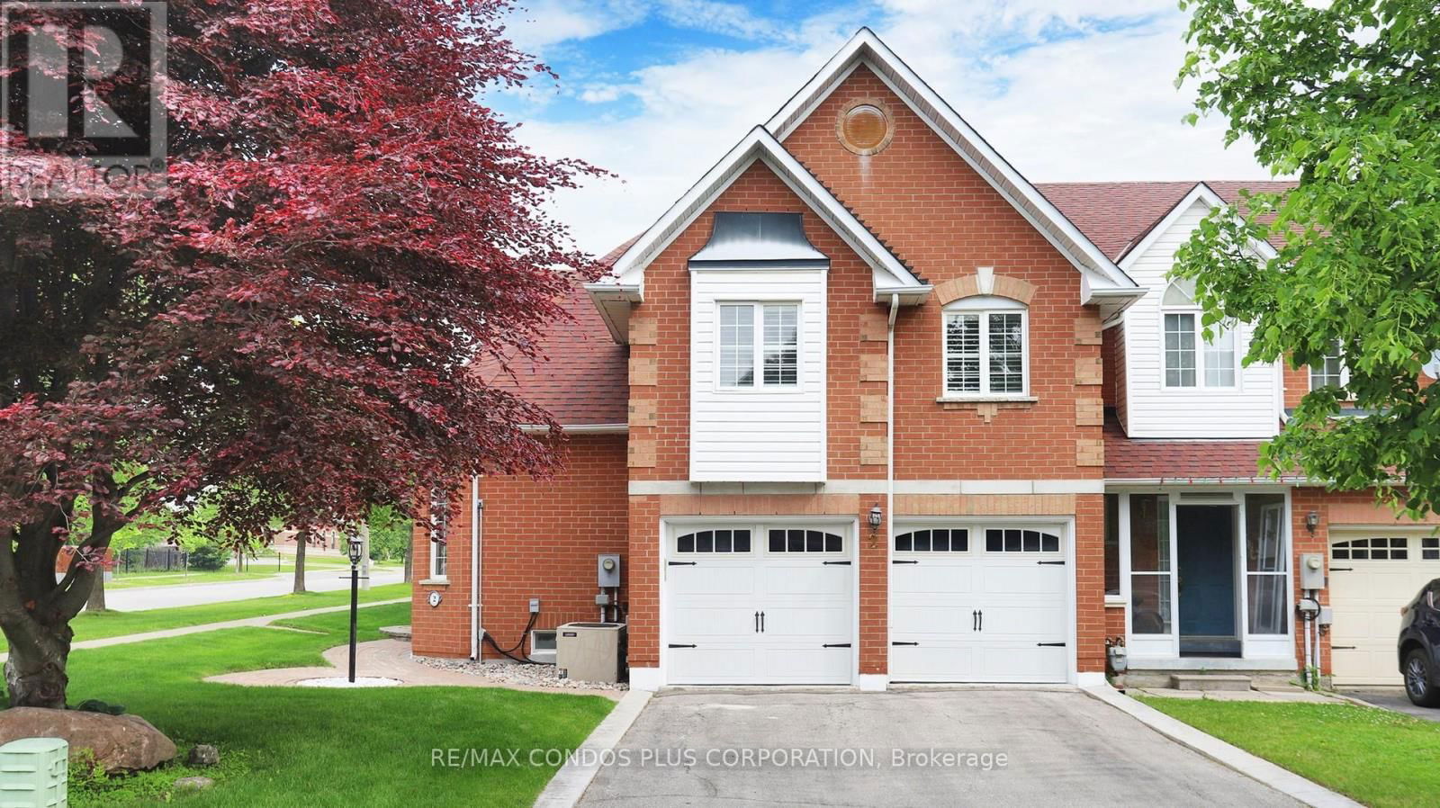 2 ROYAL CHAPIN CRESCENT Image 36