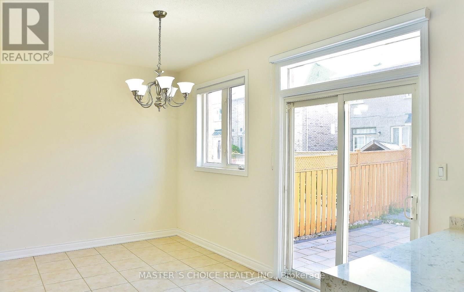 68 OAKFORD DRIVE Image 12