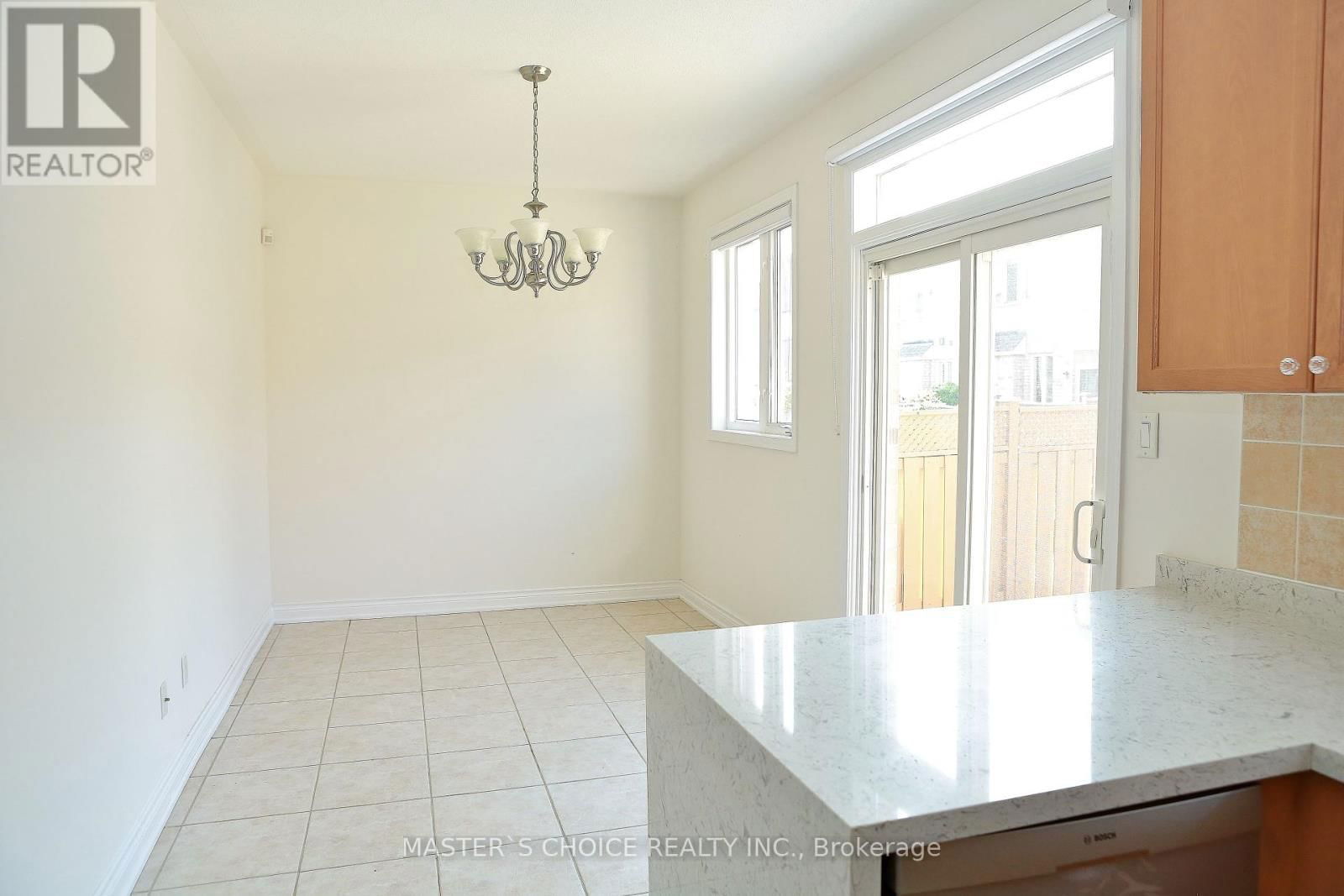 68 OAKFORD DRIVE Image 14