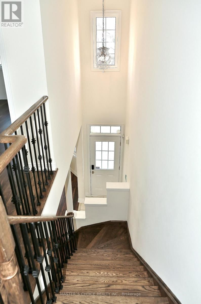 68 OAKFORD DRIVE Image 22