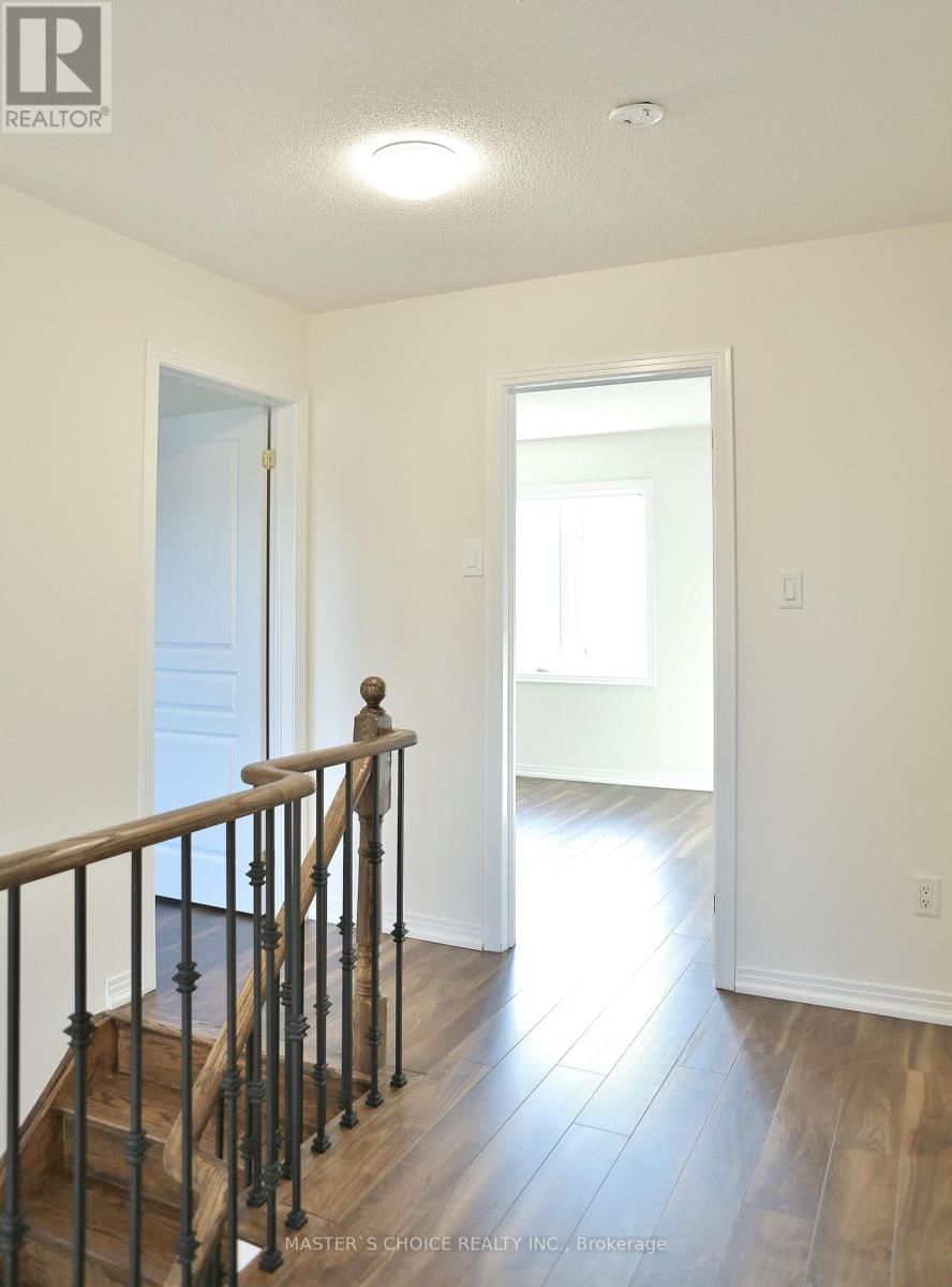 68 OAKFORD DRIVE Image 23