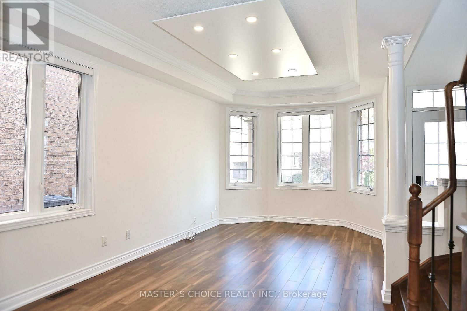 68 OAKFORD DRIVE Image 3