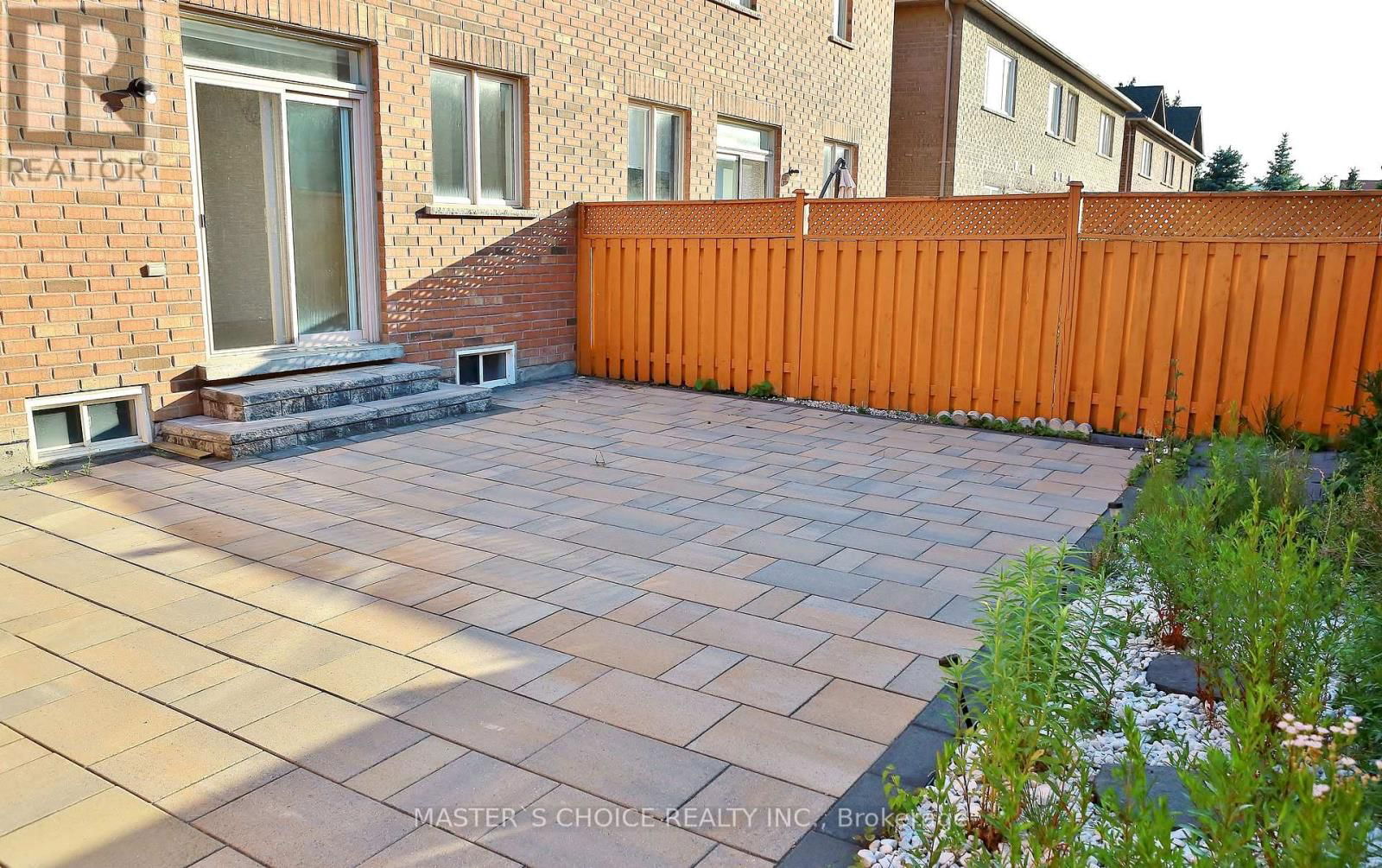 68 OAKFORD DRIVE Image 37