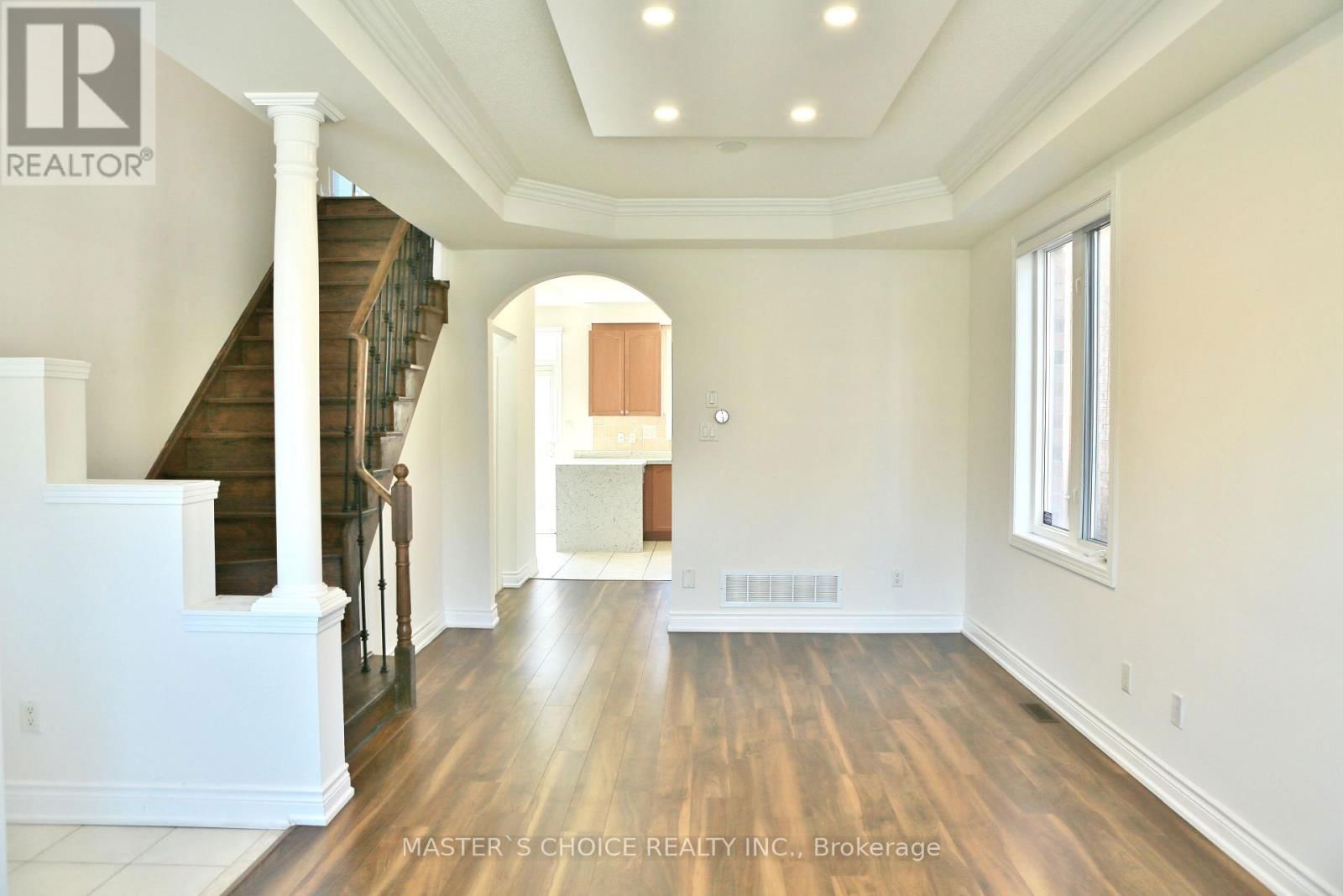 68 OAKFORD DRIVE Image 4