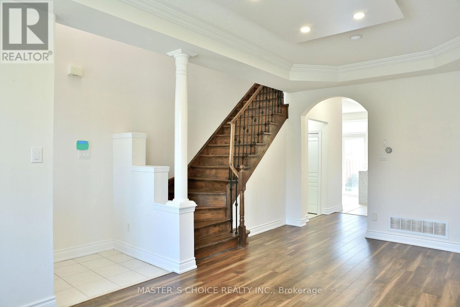 68 OAKFORD DRIVE Image 5