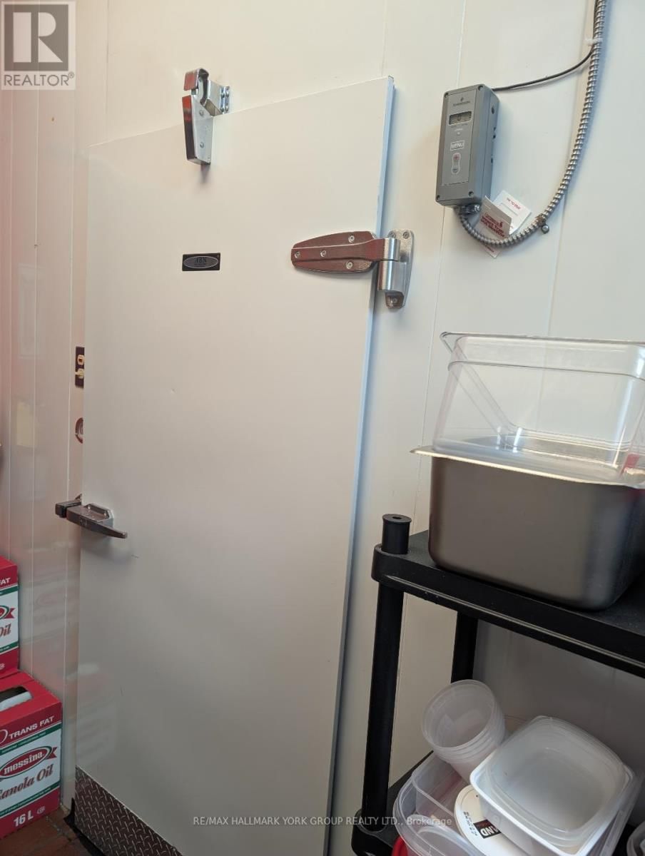 3 - 136 HOLLAND STREET EAST Image 7