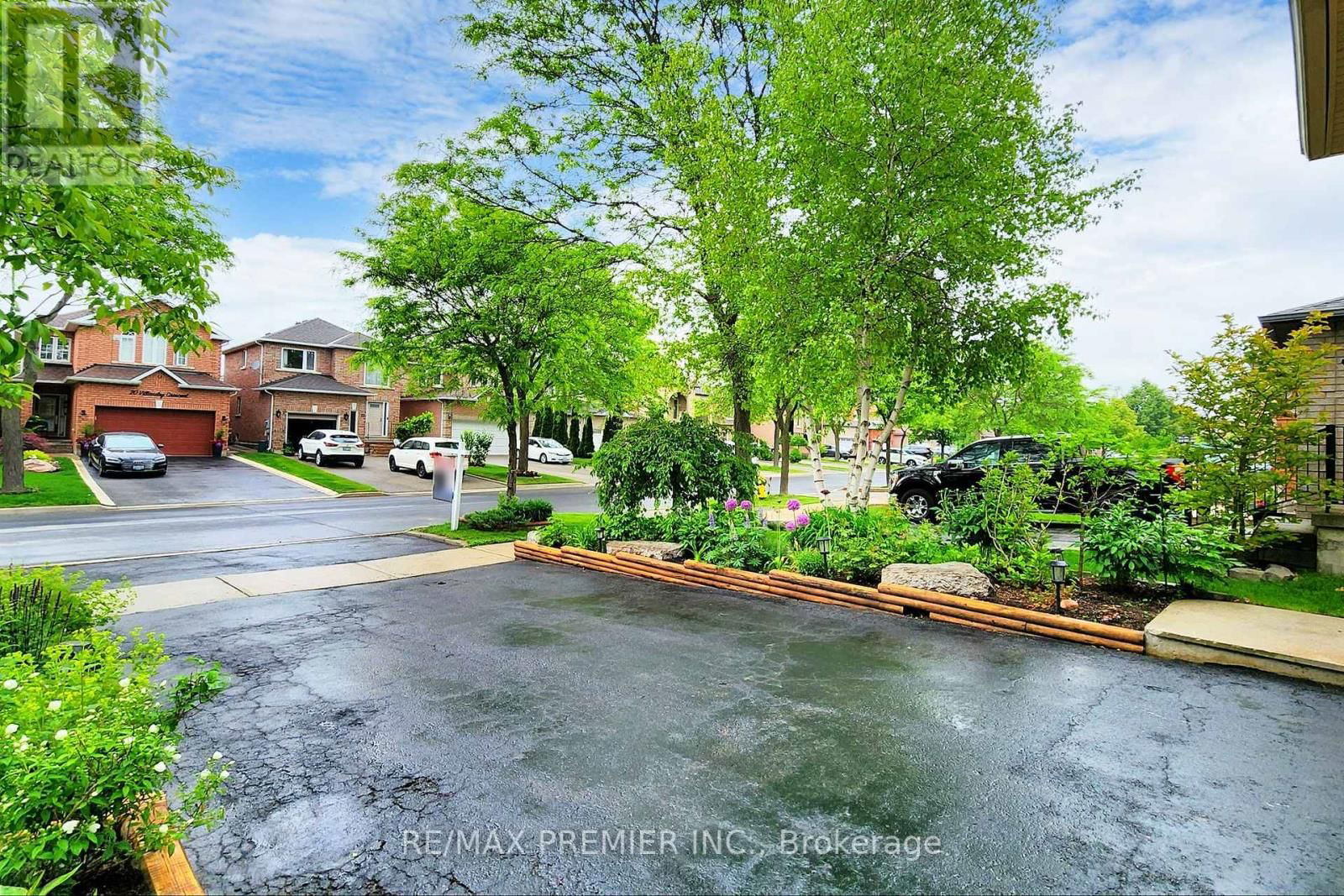 21 VILLANDRY CRESCENT Image 2
