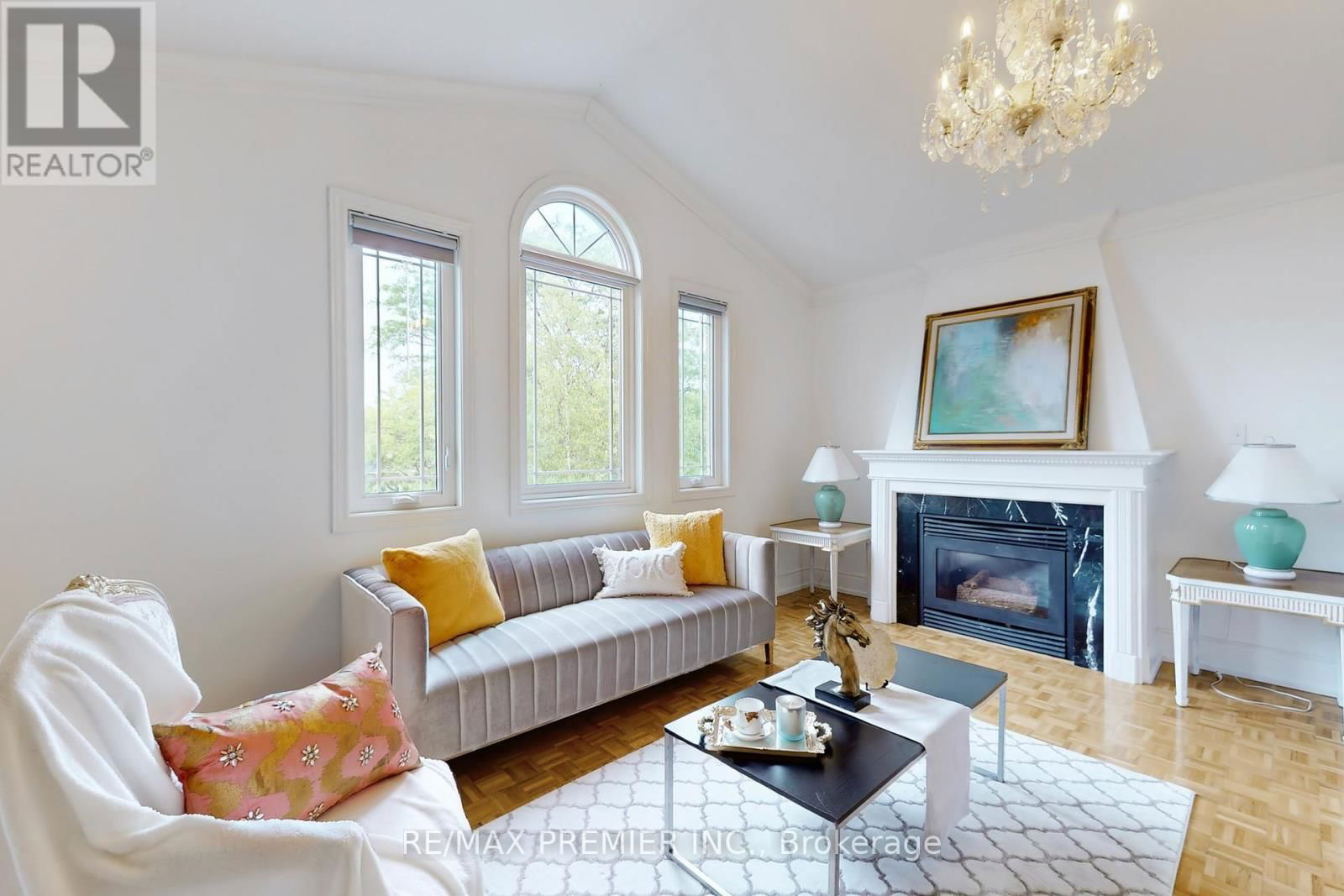 21 VILLANDRY CRESCENT Image 3