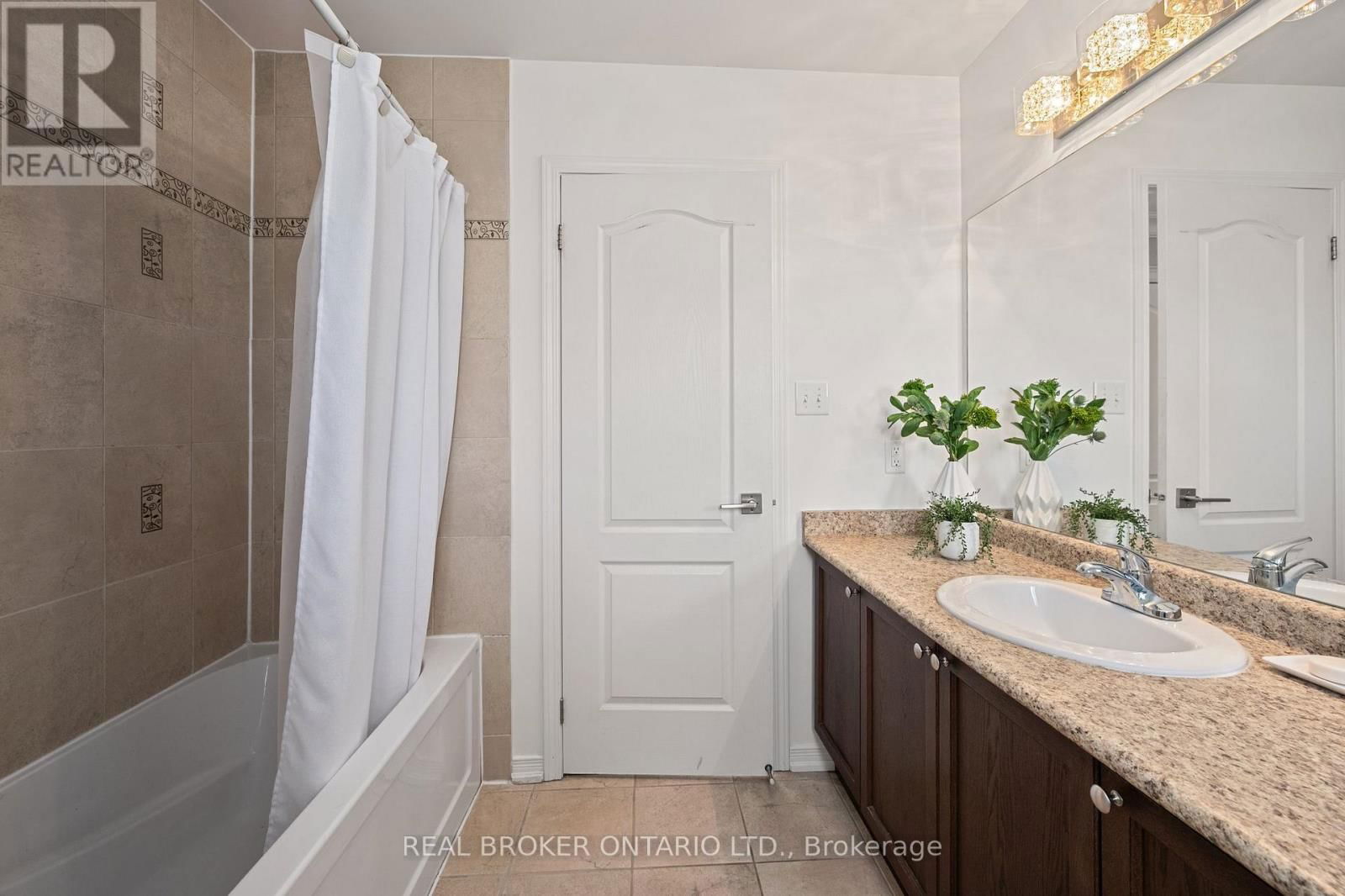 1399 KELLOUGH STREET Image 24