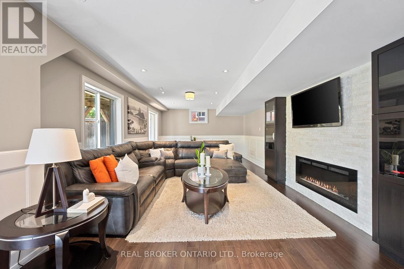 1399 KELLOUGH STREET Image 27