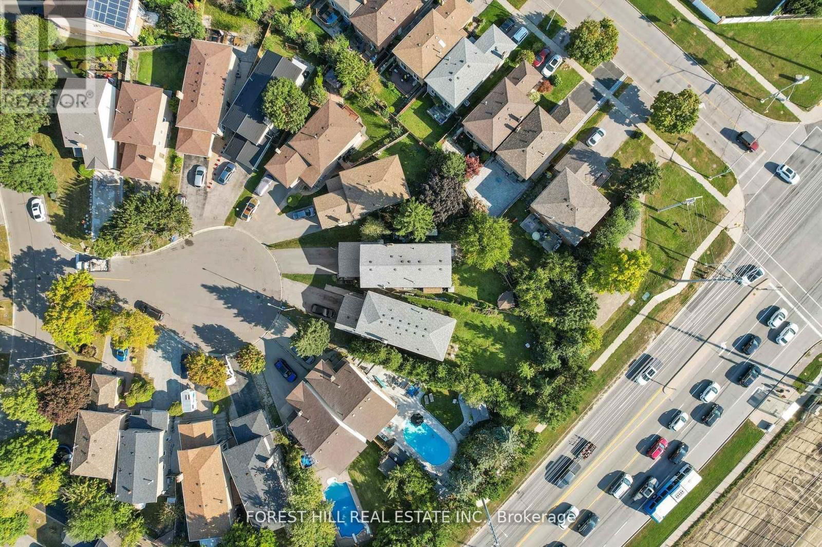 15 MILES COURT Image 34