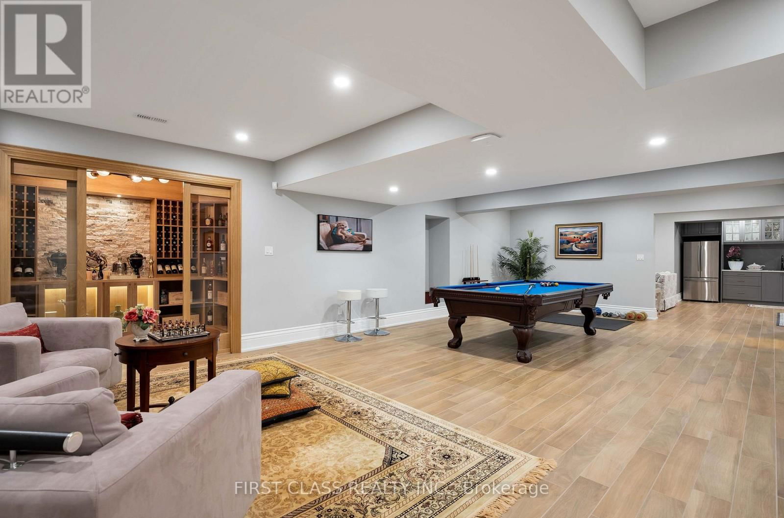 2 VANVALLEY DRIVE Image 33