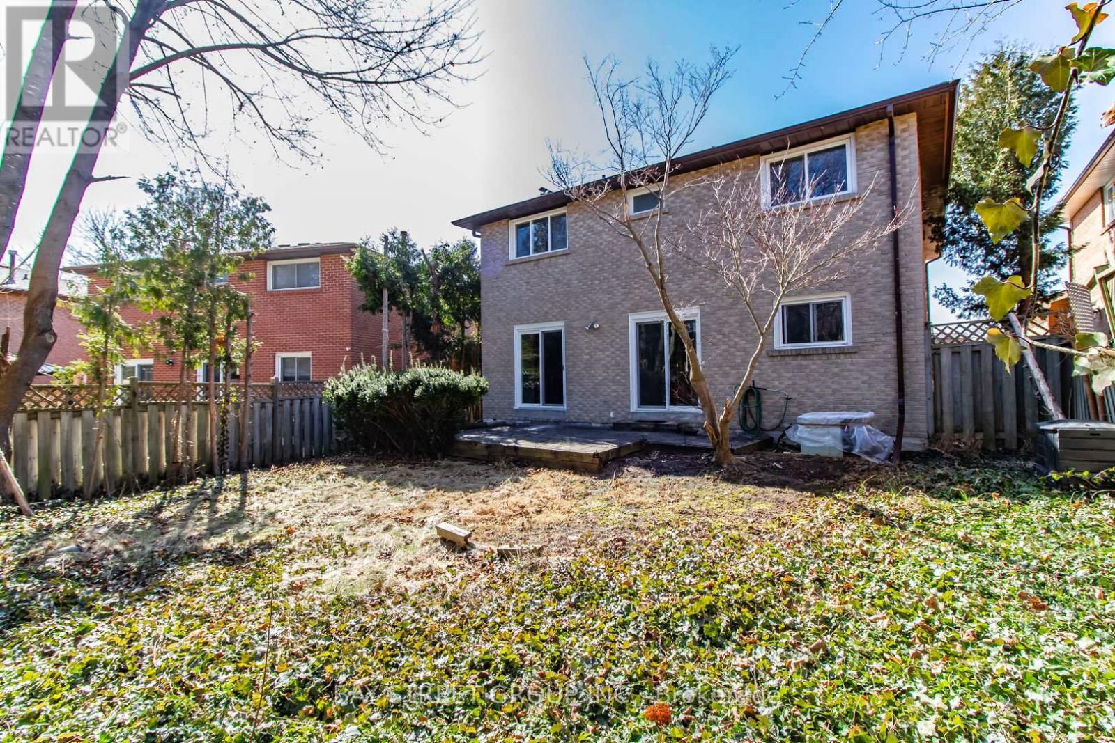 300 FINCHAM AVENUE Image 15