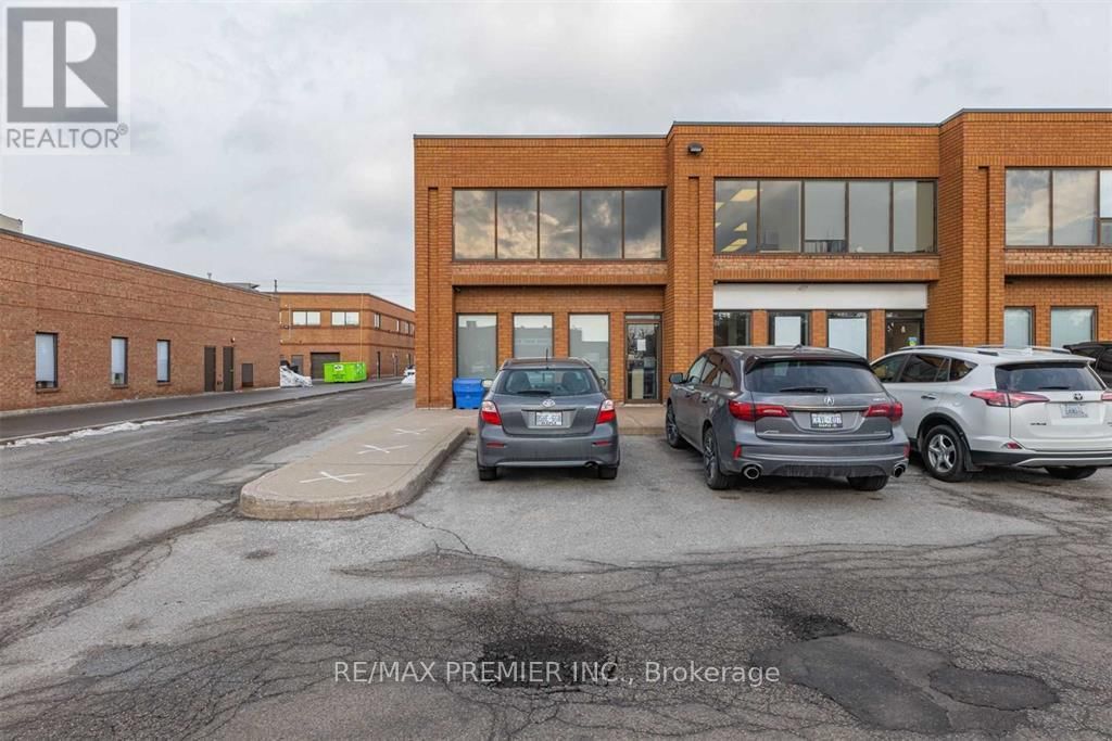 1 - 136 WINGES ROAD Image 1