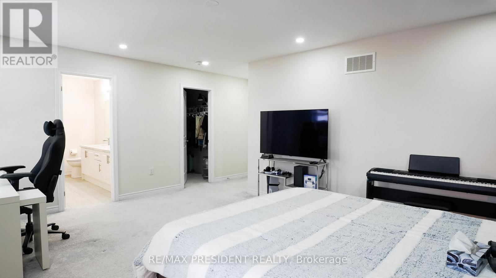 5 WILLIAM KANE COURT Image 36