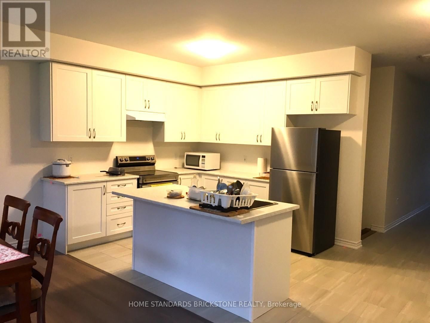 2225 GRAINGER LOOP Image 4
