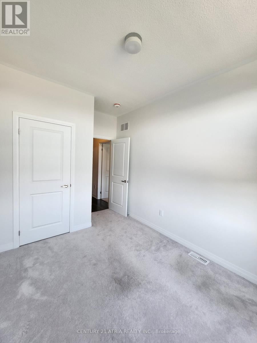 97 SCHMELTZER CRESCENT Image 23
