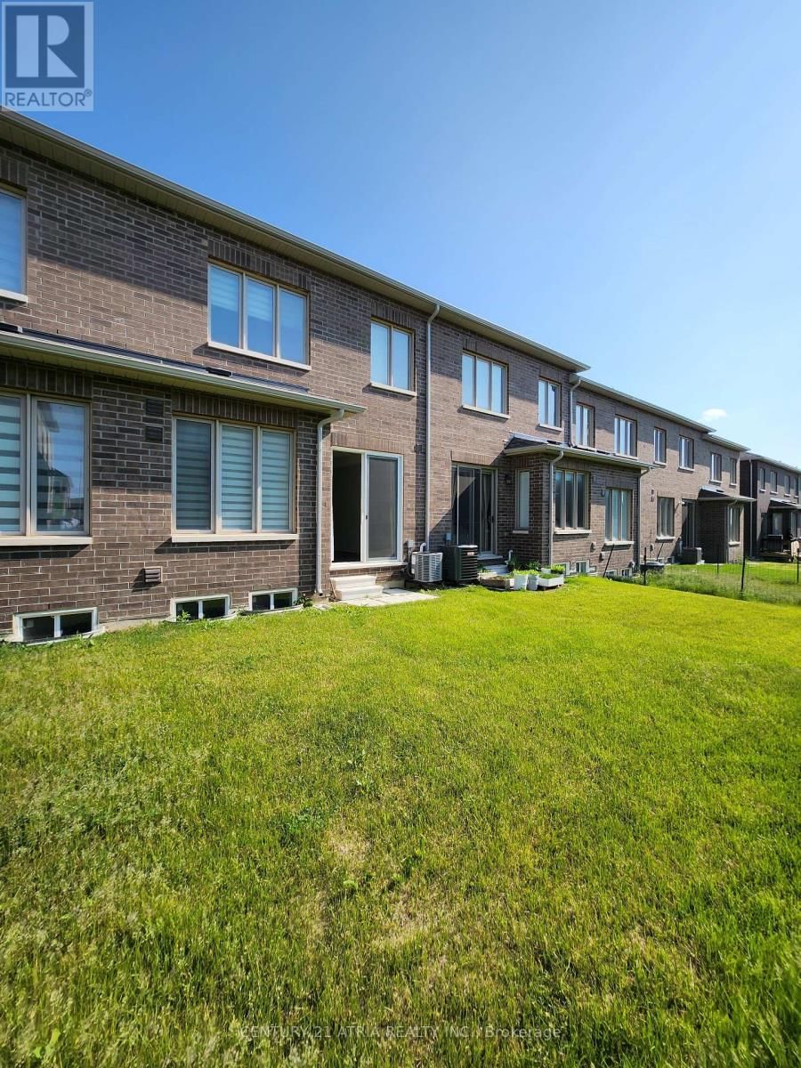 97 SCHMELTZER CRESCENT Image 28
