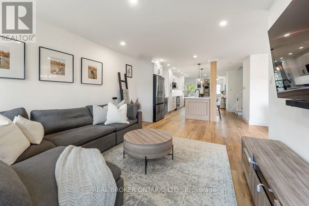 16 BUCHANAN DRIVE Image 12