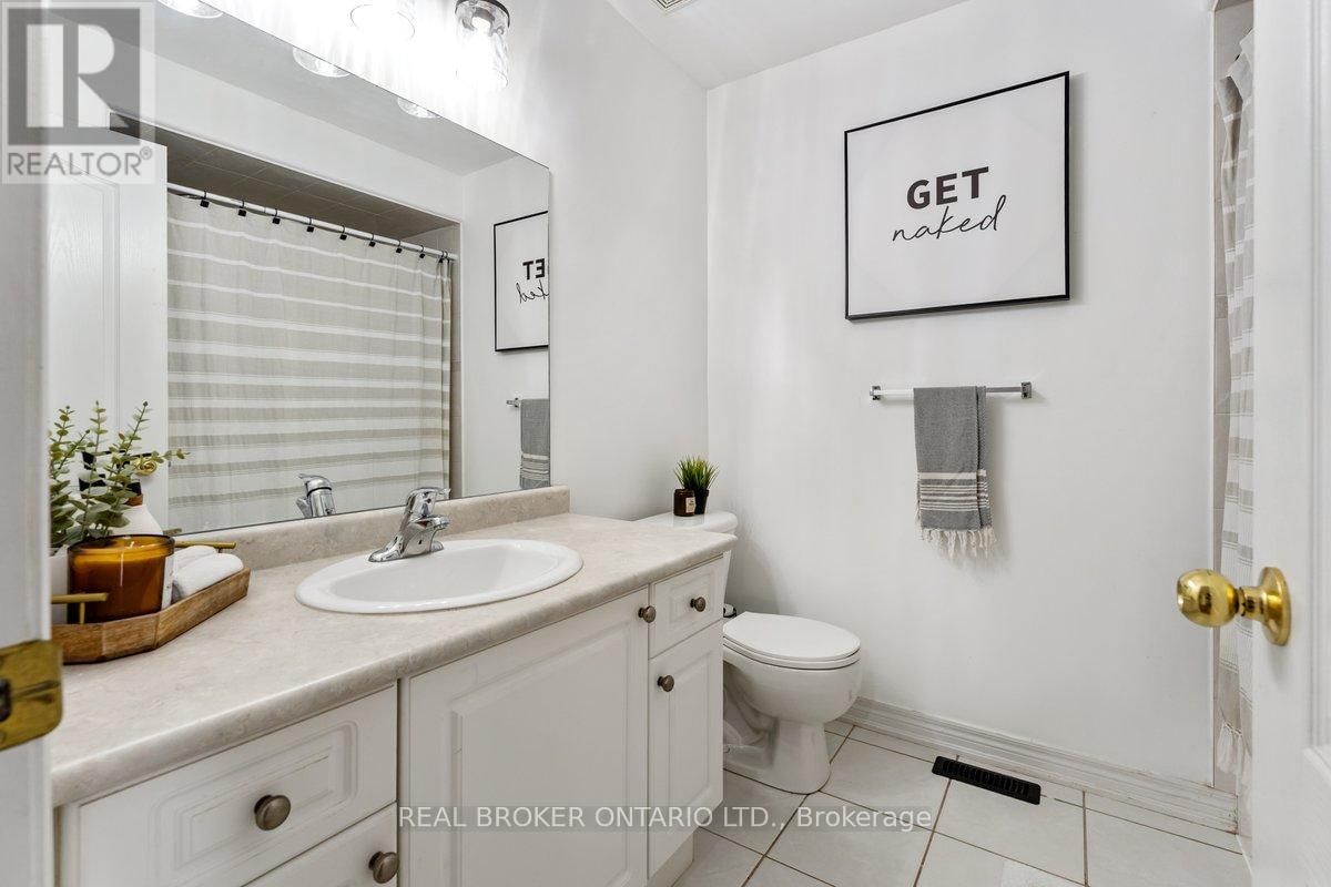16 BUCHANAN DRIVE Image 24